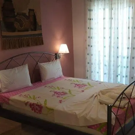 House Roula Neos Marmaras