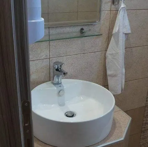 Pensión House Roula 3*