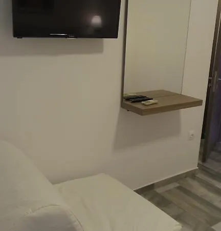 House Roula 4*