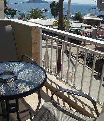 House Roula Pensionat