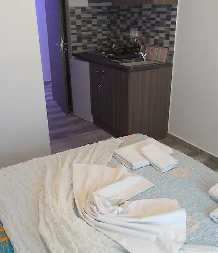 House Roula 新马尔马拉斯