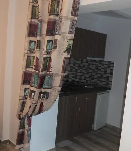 House Roula 招待所 3*