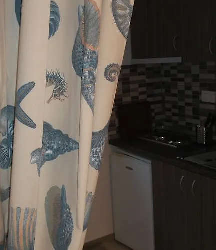 House Roula 招待所 3*