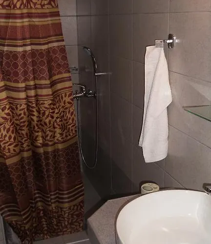 House Roula 招待所 新马尔马拉斯