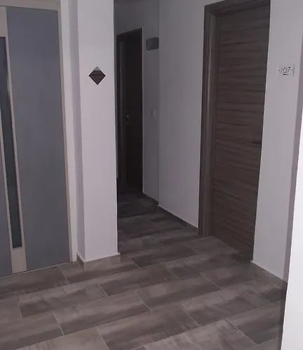 House Roula 新马尔马拉斯