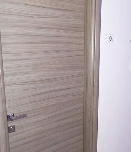 招待所 House Roula 新马尔马拉斯