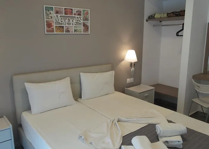 House Roula Pensionat Neos Marmaras