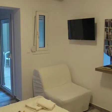 House Roula 3* 네오스마르마라스