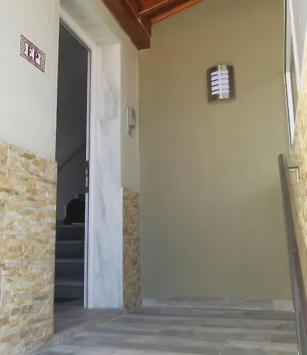 House Roula 3*
